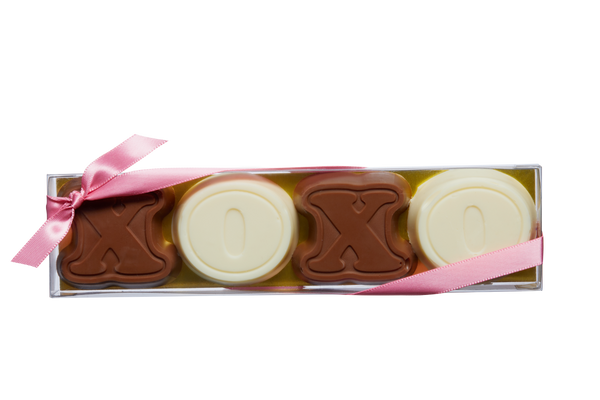 XOXO Milk & White Chocolate Box (4 pcs)